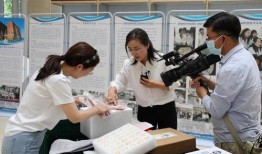 小院大妈爆料视频播放,揭秘社区生活点滴