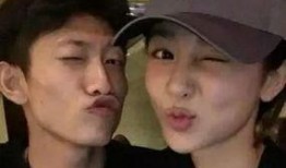 两个人爆料娱乐圈怎么办,双面真相，揭秘幕后真相